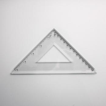 Треугольник  8см/45град пластиковый, прозрачный  К447